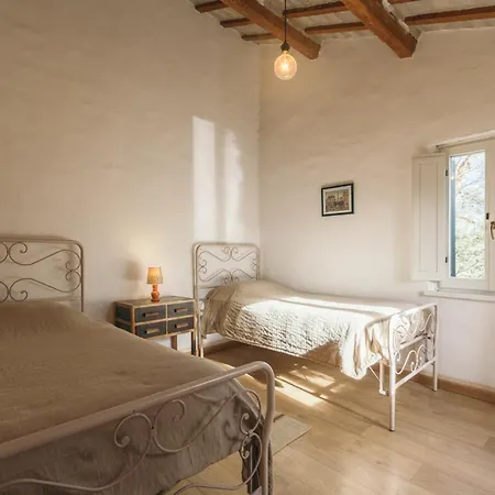 Casale Grifondoro Holiday home Pergola